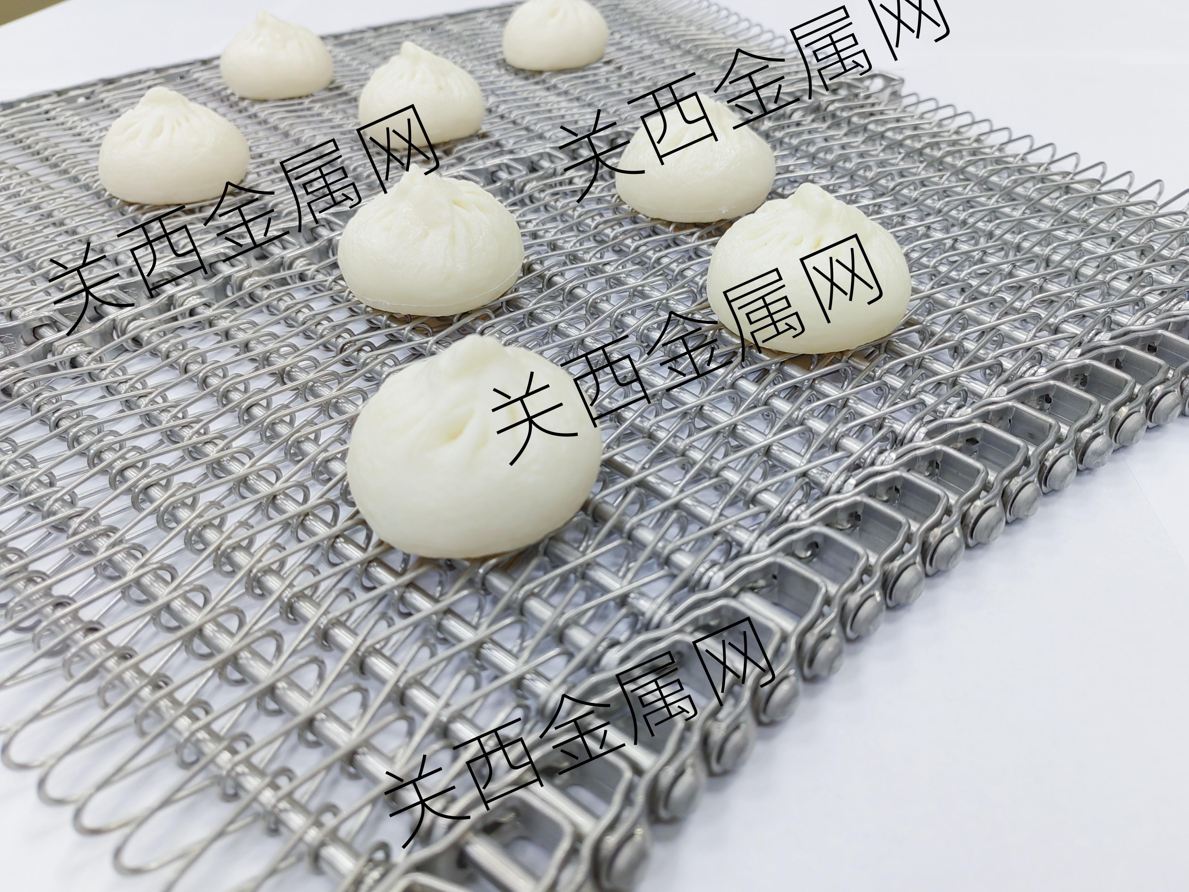 食品行業的客戶說：金屬網帶要有高精密度和高穩定性？